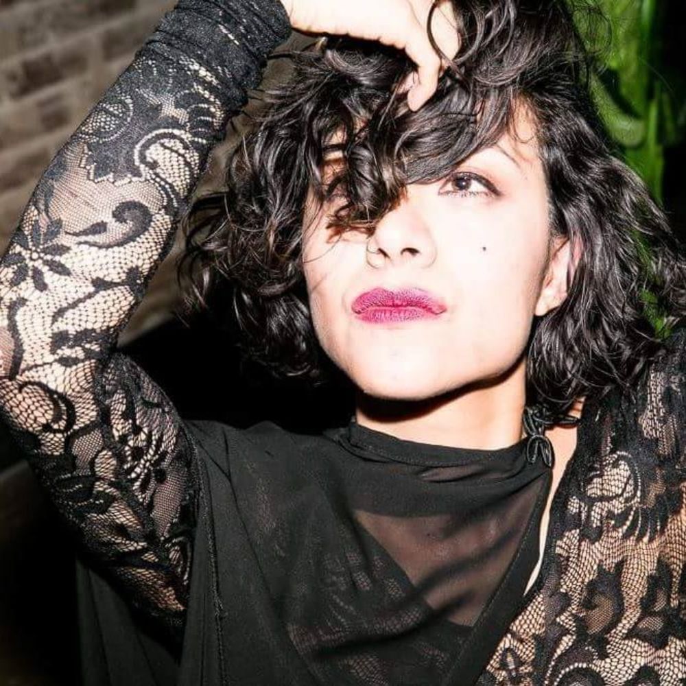 Meet your Posher, Romina